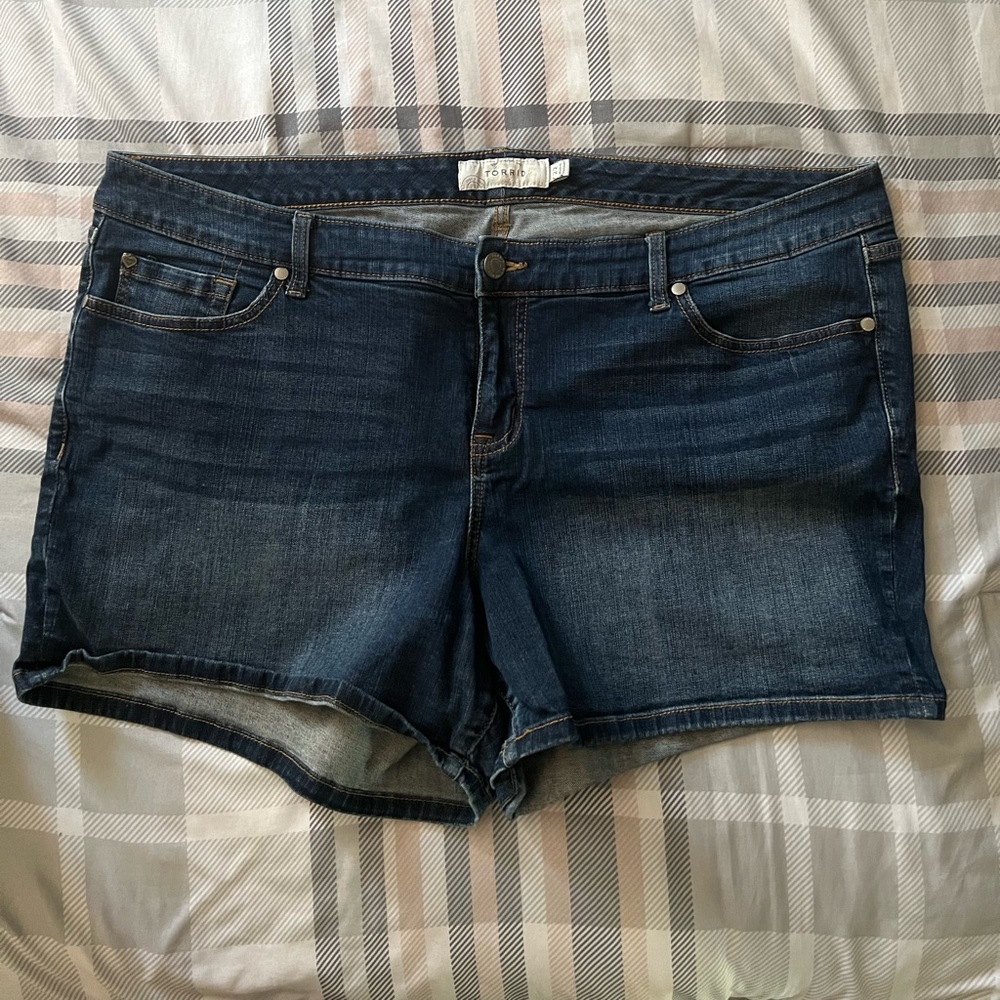 Torrid denim shorts